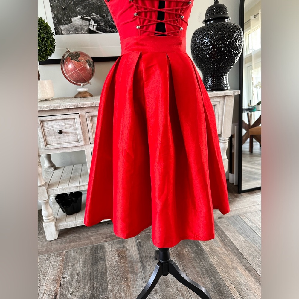 not sure what brand but good quality material silky stretchy